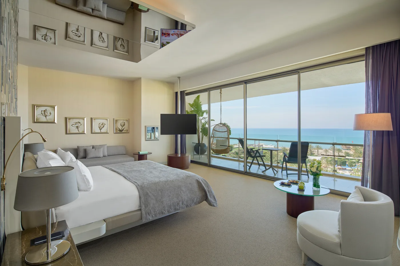 Maxx Suite